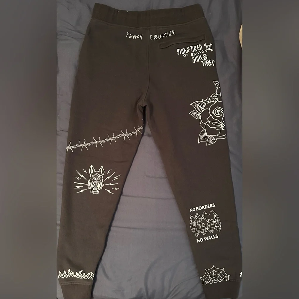 EUC~Ninth Hall Joggers - Picture 7 of 14